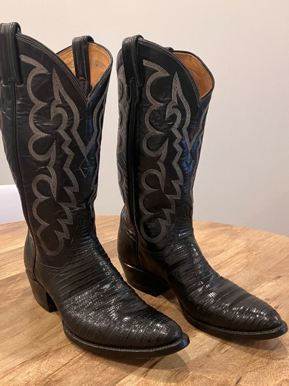 Tony Lama 8022 Size 10AA Black Lizard Cowboy/Western Boots